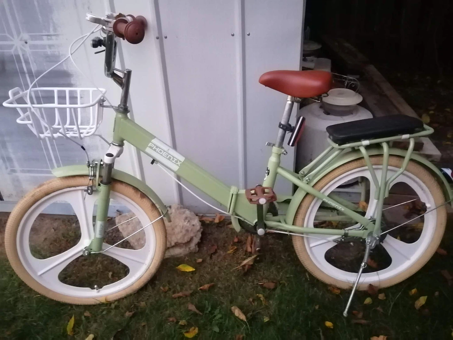 New condition Phoenix brand adult folding bike bicycle