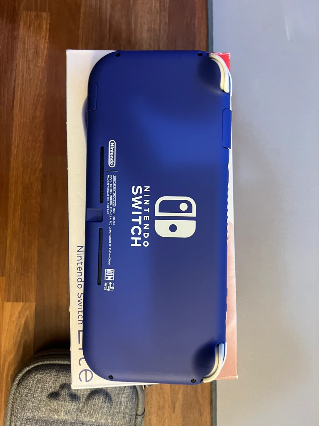 Nintendo switch lite - photo 2