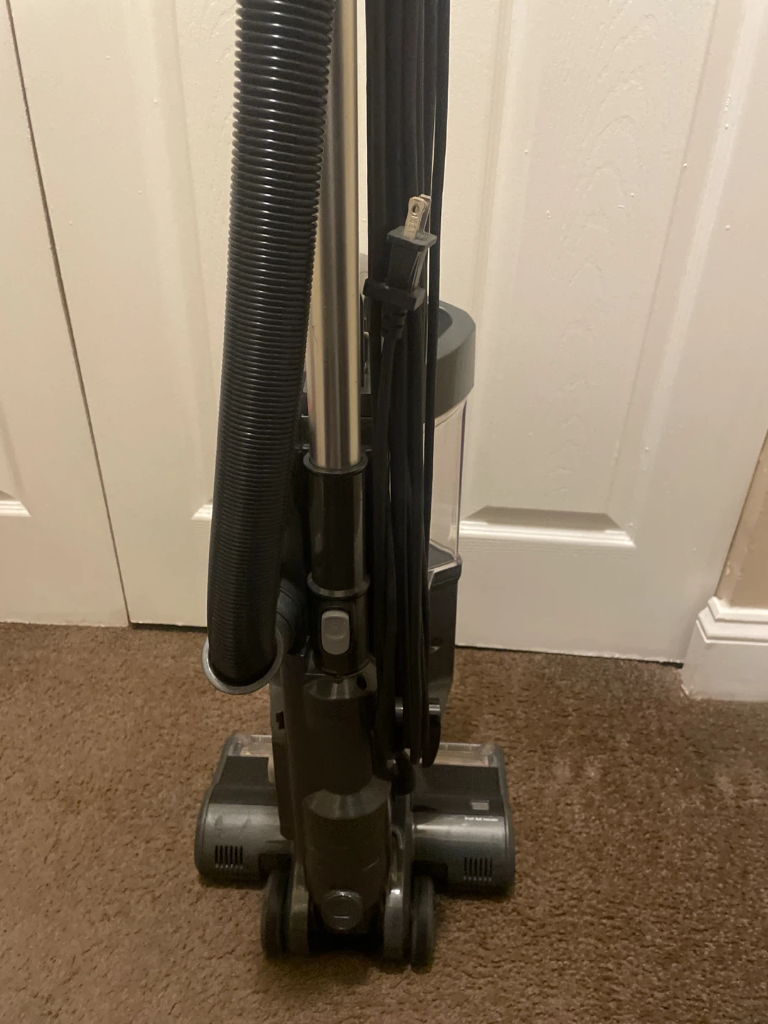 Shark Lift-Away Upright Vacuum - photo 3