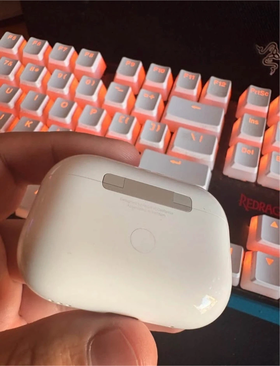 Apple AirPods Pro (2nd Generation) – Excellent Condition - photo 2