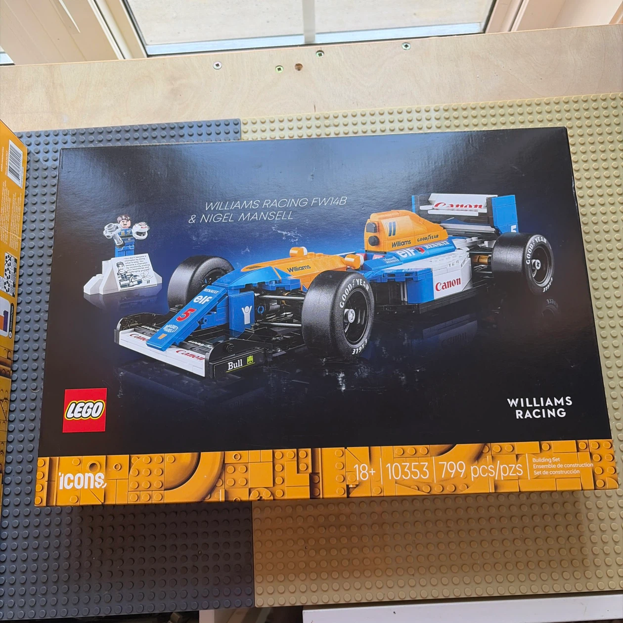 LEGO Icons Williams Racing FW14B & Nigel Mansell 10353