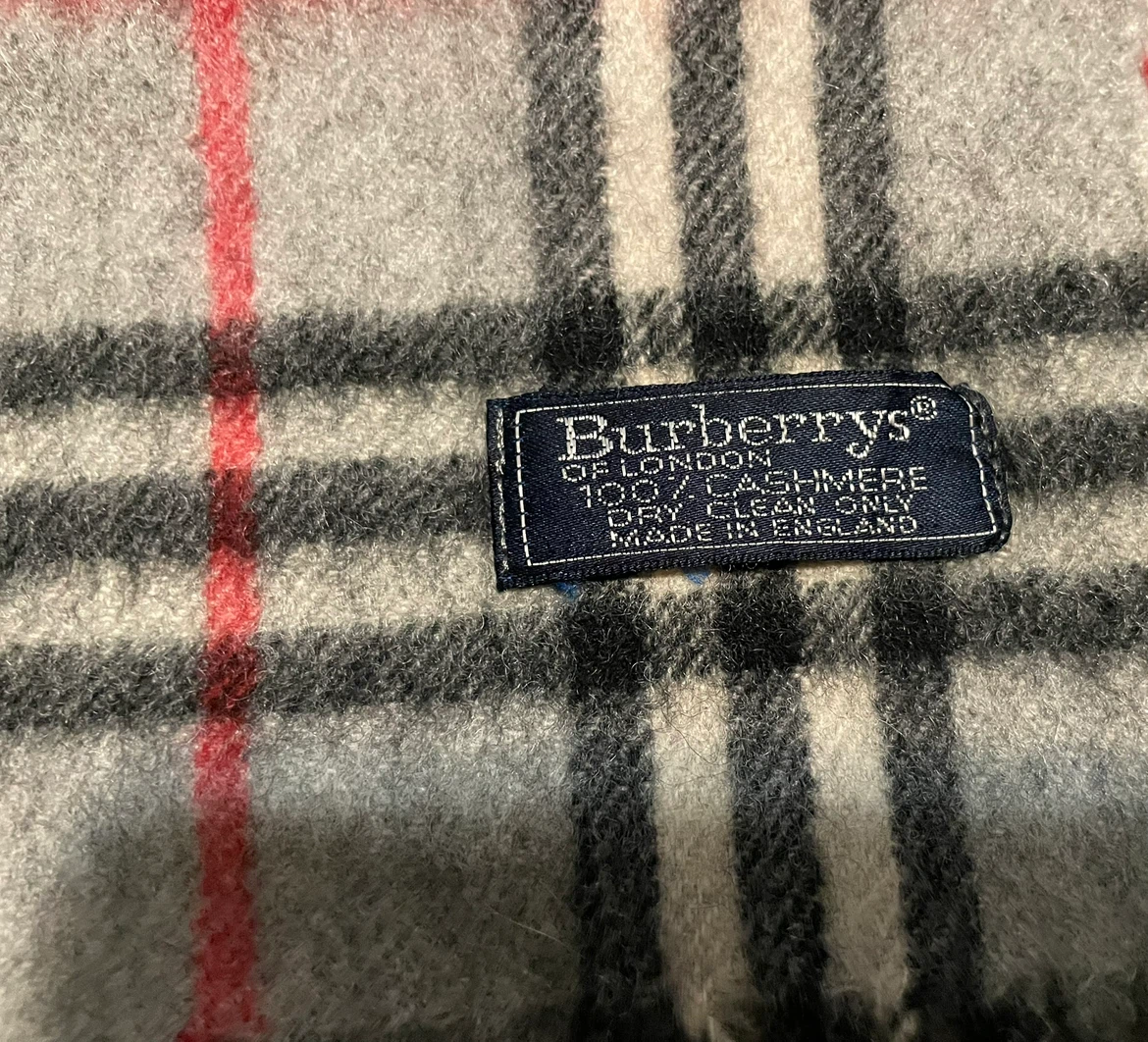 Burberrys of London Cashmere Scarf