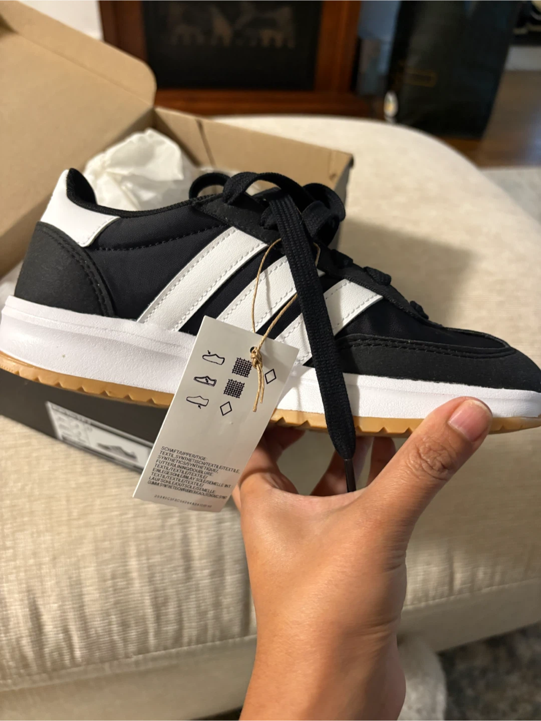Adidas Run 70s 2.0 Shoes Size 3.5 - photo 2