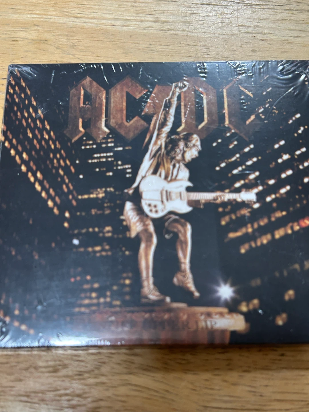 2 AC/DC CDs: Back In Black and Stiff Upper Lip - photo 3