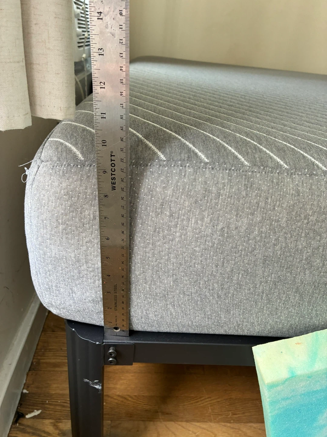 Queen size mattress and memory foam topper - photo 2