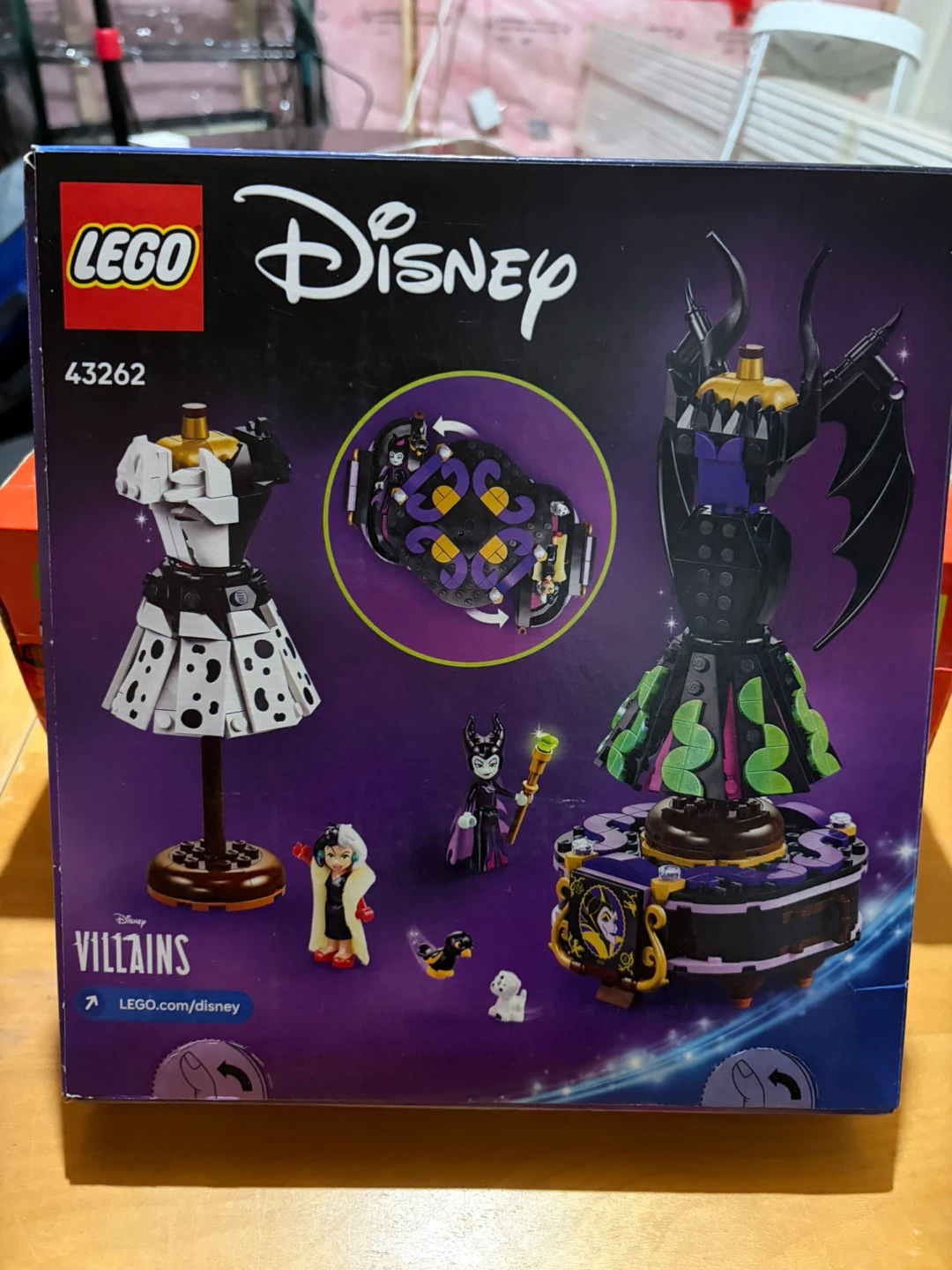 LEGO Disney Maleficent & Cruella De Vil's Dresses 43262 - photo 2