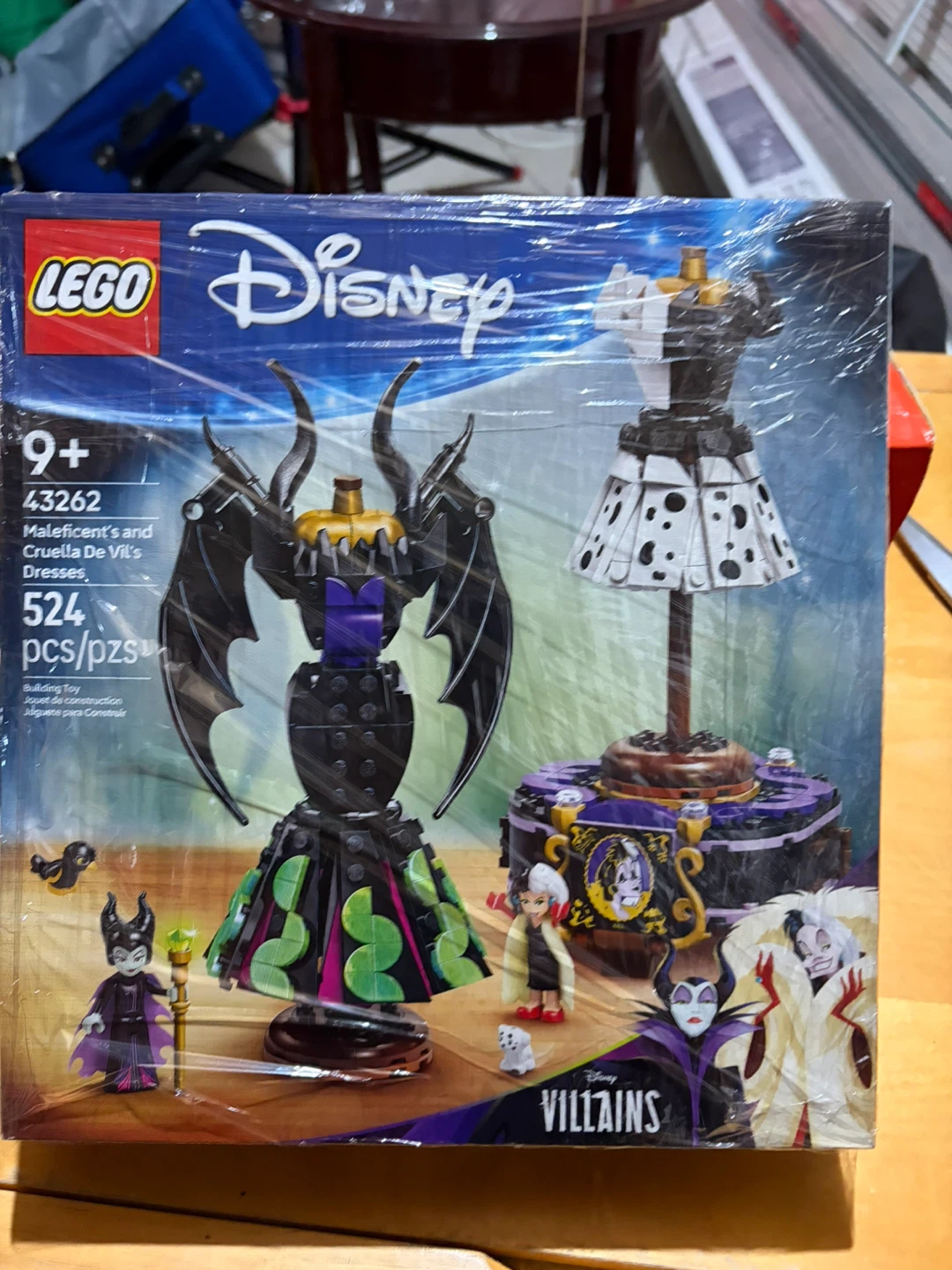 LEGO Disney Maleficent & Cruella De Vil's Dresses 43262 - photo 3