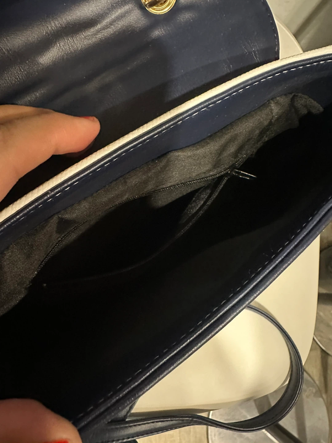 Trifold crossbody handbag - photo 3