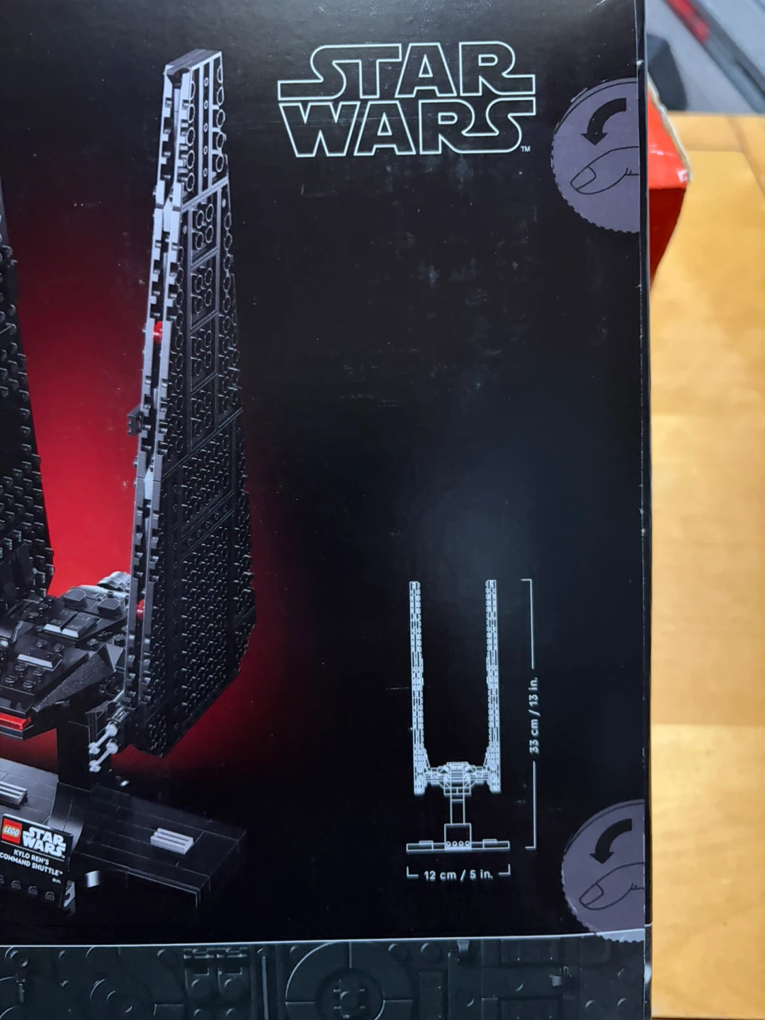 LEGO Star Wars Kylo Ren's Command Shuttle 75406 - photo 3