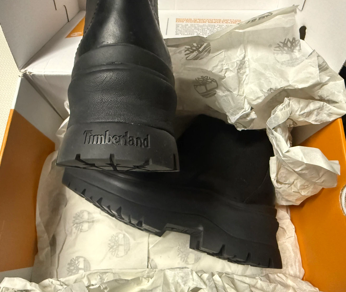 Brand New! Timberland Roxie Lane Mid Chelsea Boots Black - photo 3