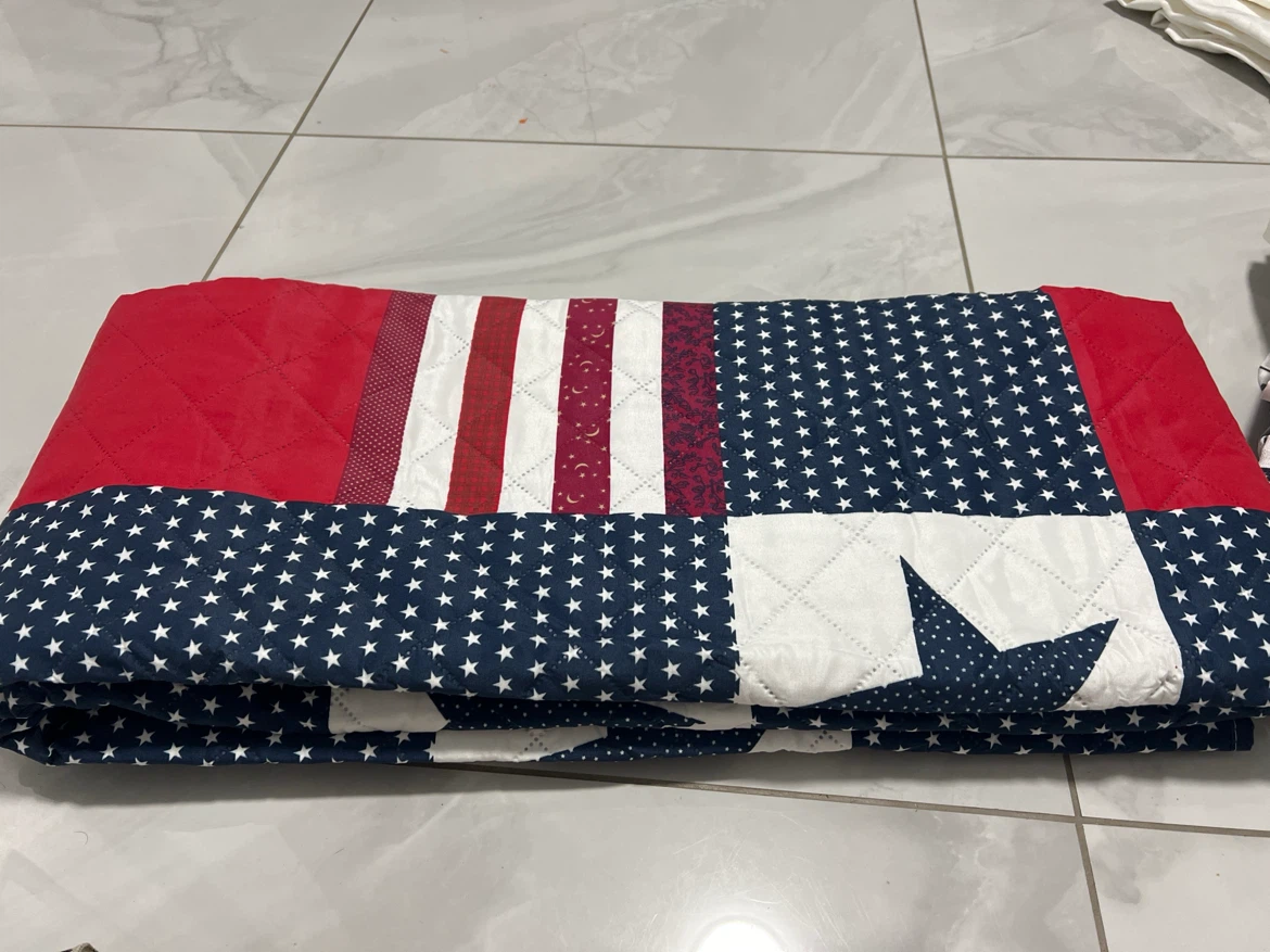 Twin size comforter