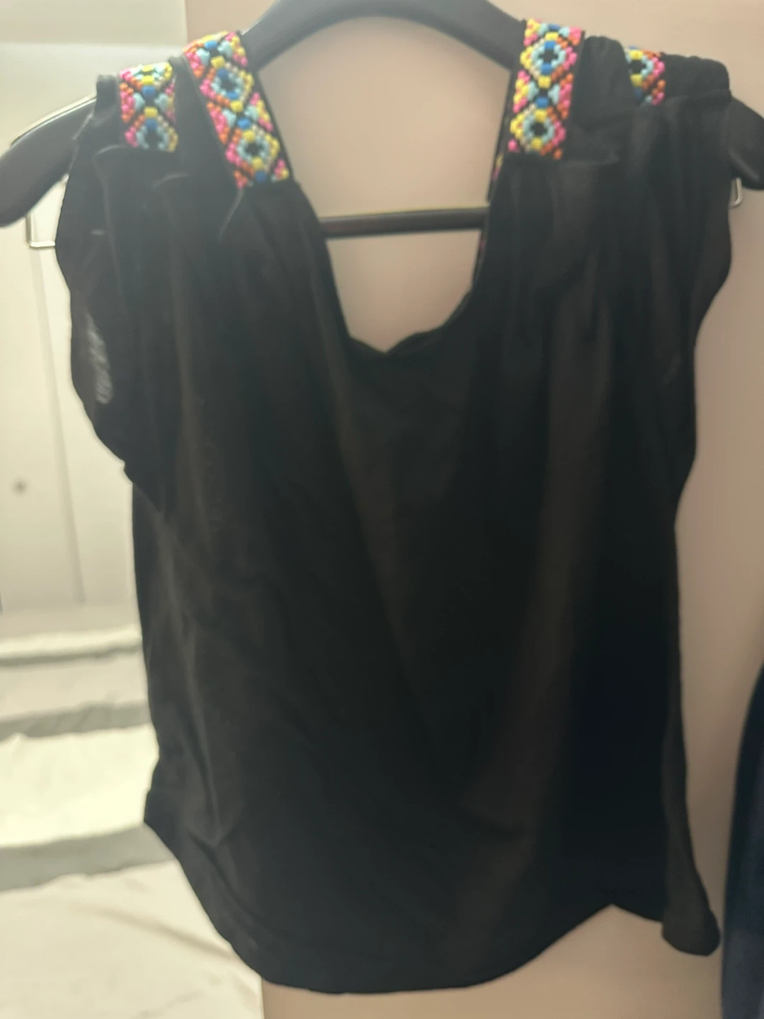 Shein Black Top with Multicolour Beaded Straps - photo 2