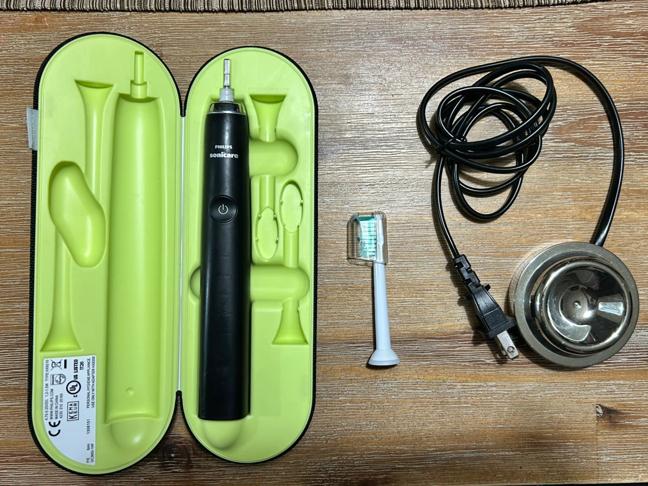 Philips Sonicare Toothbrush with Case