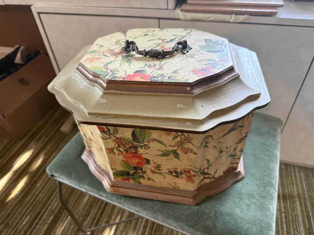 Vintage Octagonal Floral Storage Box