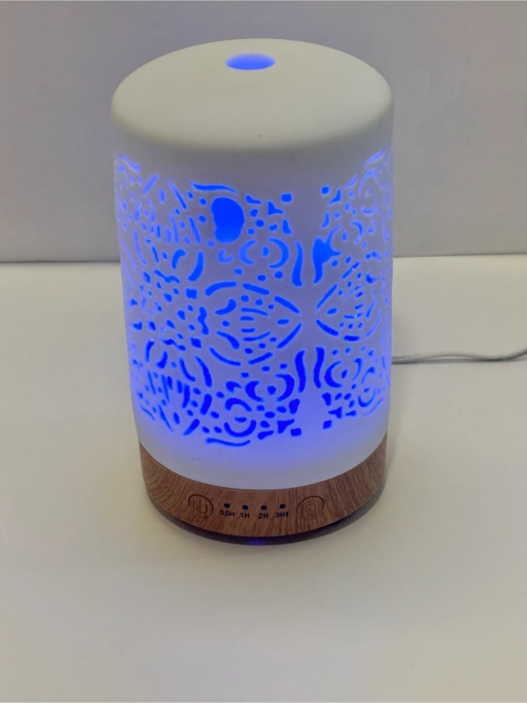 Diffuser Ceramic Essential Oil with LED Light - photo 2