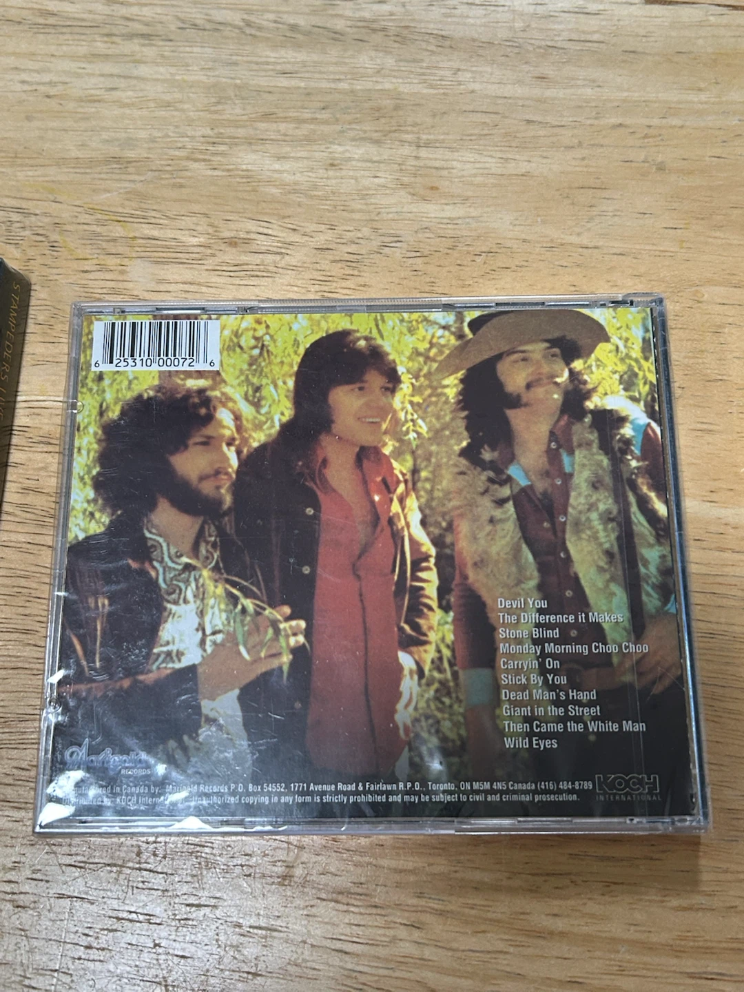 2 The Stampeders CDs: Live at the Mae Wilson & Carryin' on - photo 3