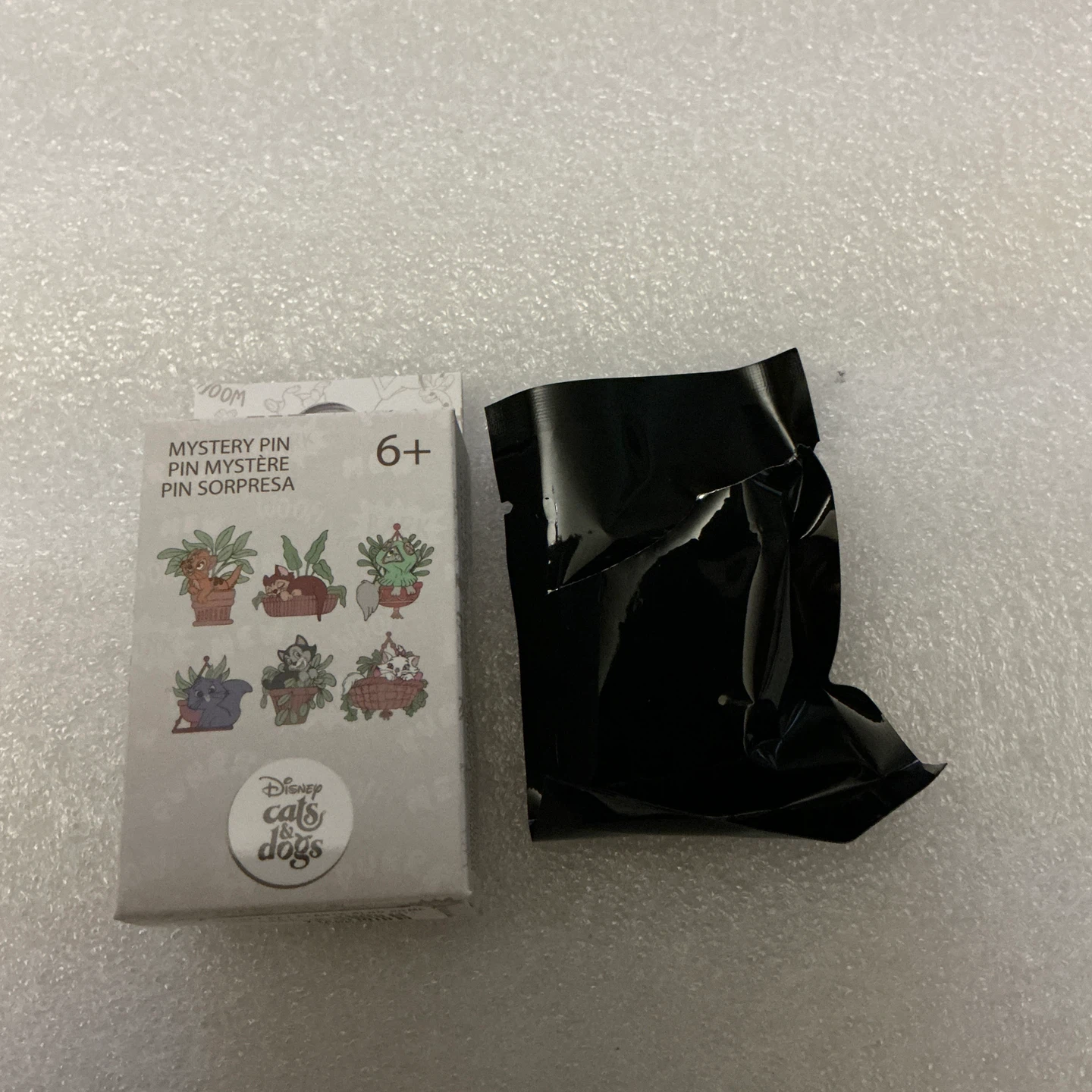 Disney Cats & Dogs Mystery Pin