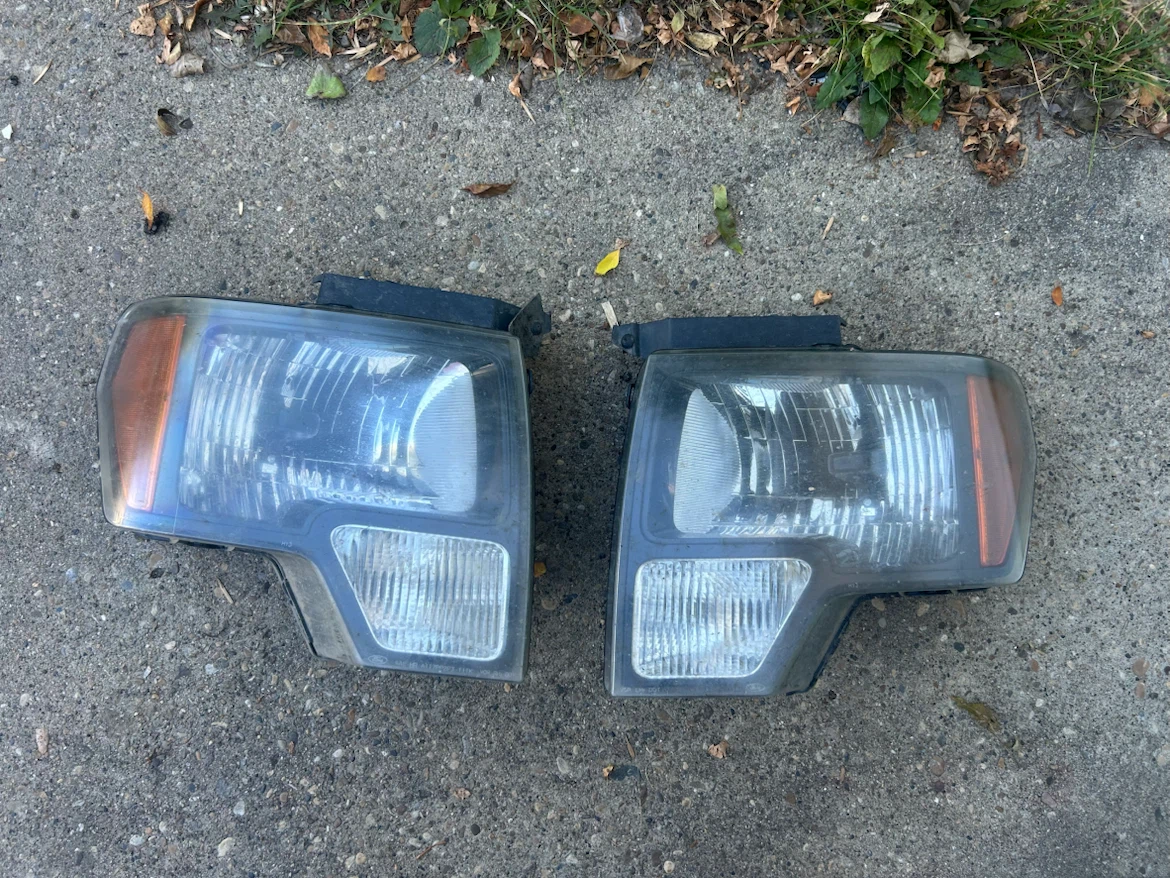 2009-2014 Ford F-150 Headlight Assembly Pair