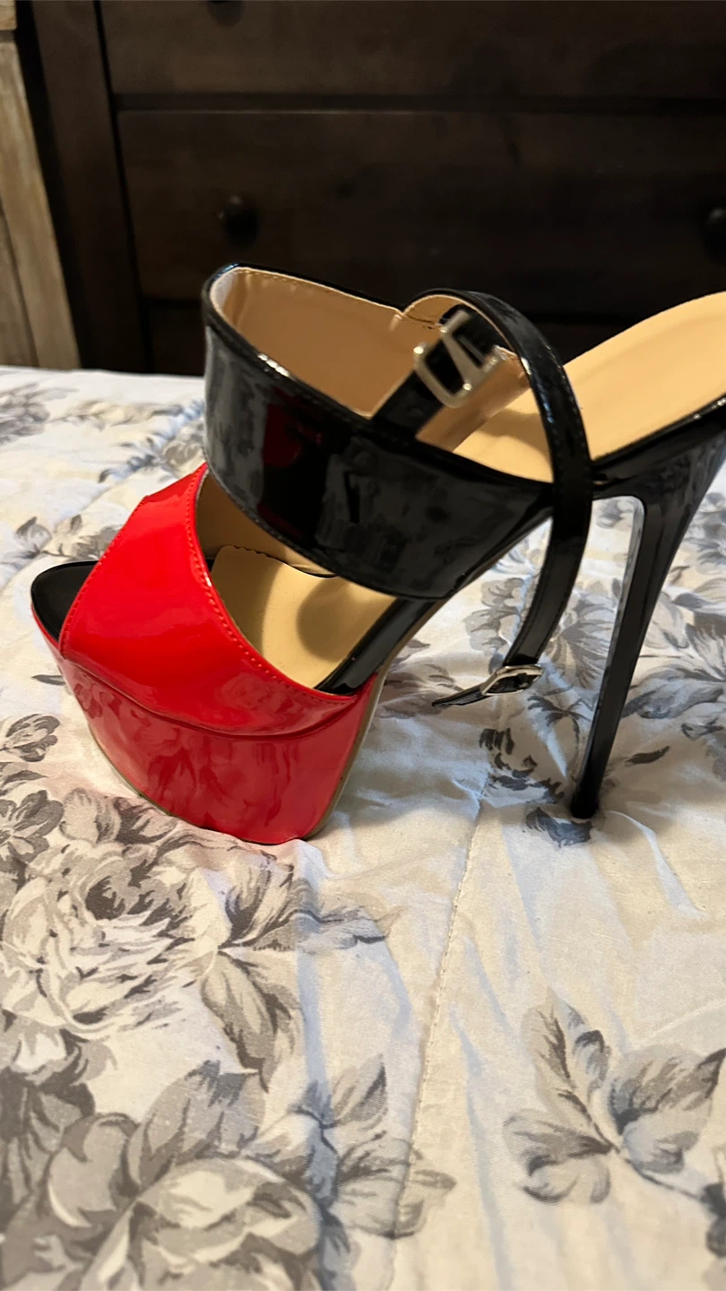 Red and Black Patent Platform Heels - photo 3
