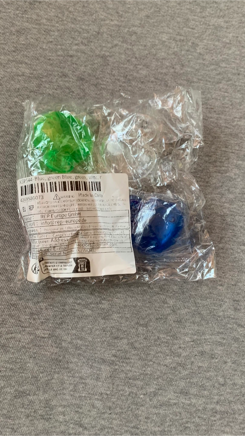 Set of 4 Translucent Toothbrush Cover Clips (3 sets available) - photo 2