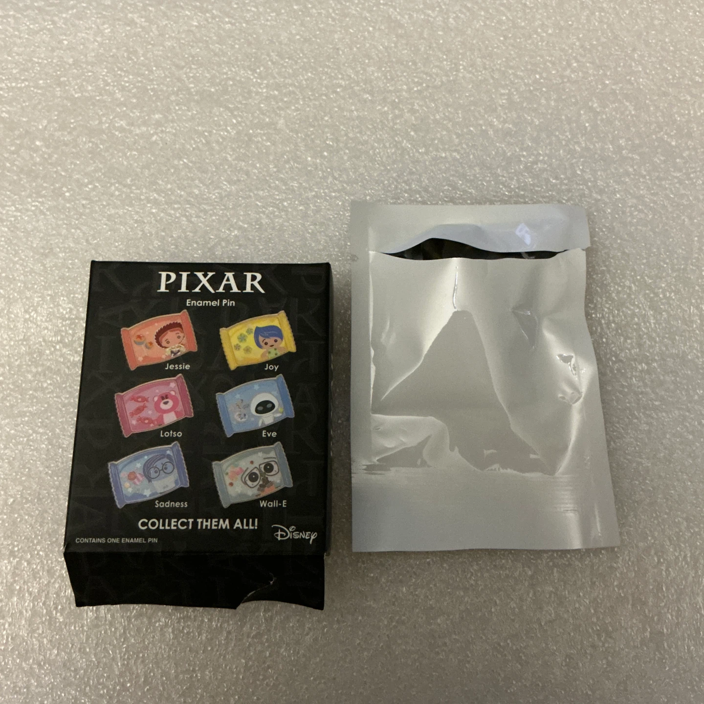 Disney Pixar Blind Box Enamel Pin - photo 2