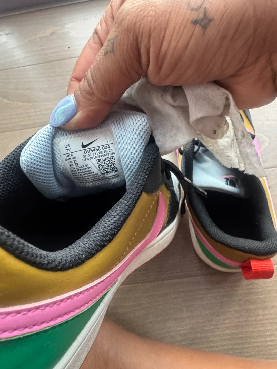 Nike Sneakers Size 7Y - photo 5