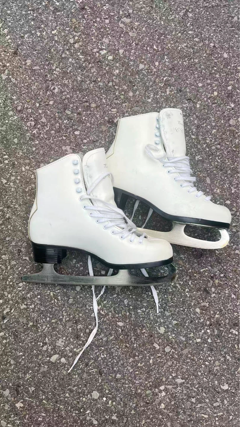 Jackson C.C. Women's Figure Skates