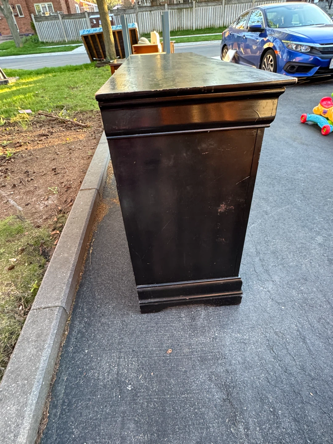 Black Wooden 6-Drawer Dresser - photo 2