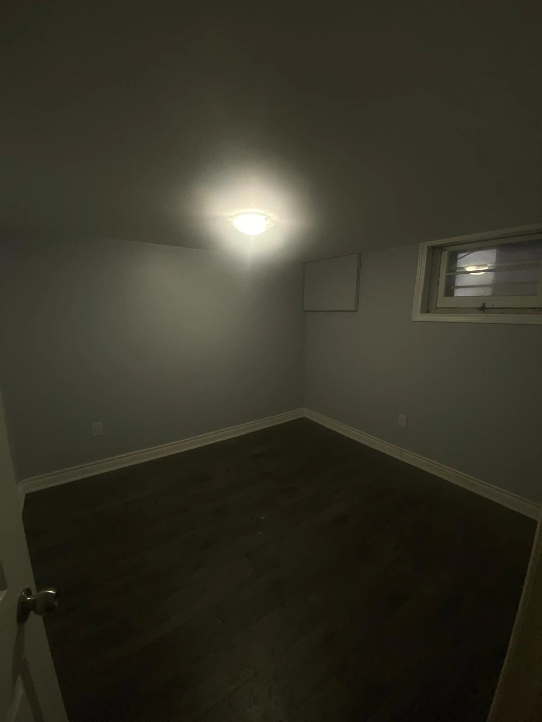 1 Bedrooms 1 Washroom - photo 2