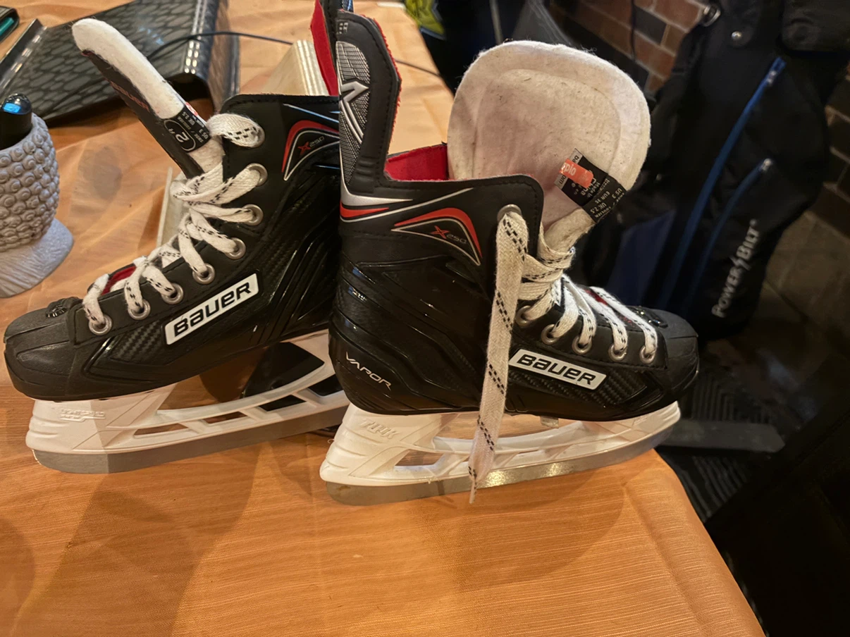 Bauer Vapor X250 Ice Skates - Size 2