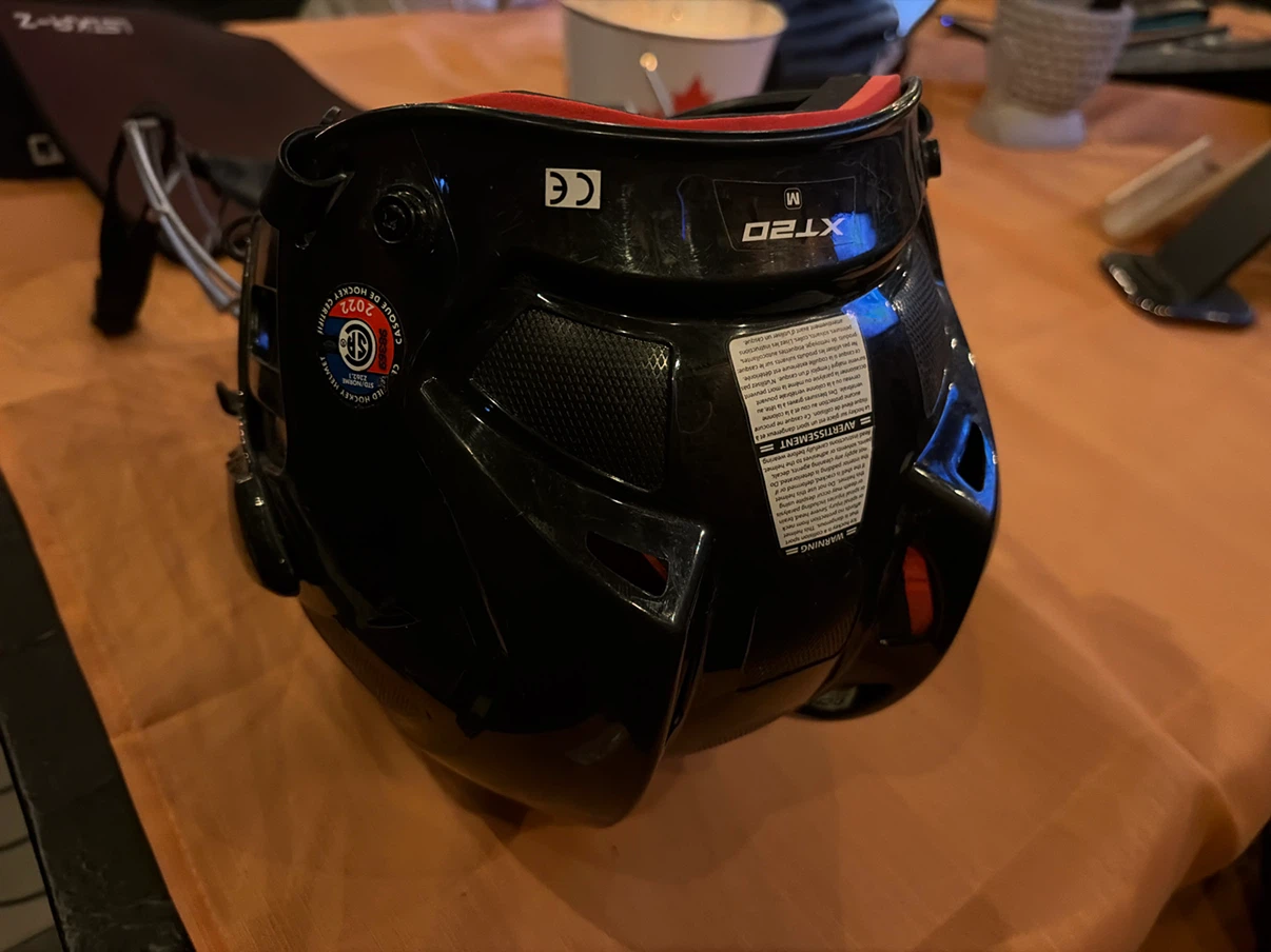 CCM XT20 Hockey Helmet with Cage - photo 4