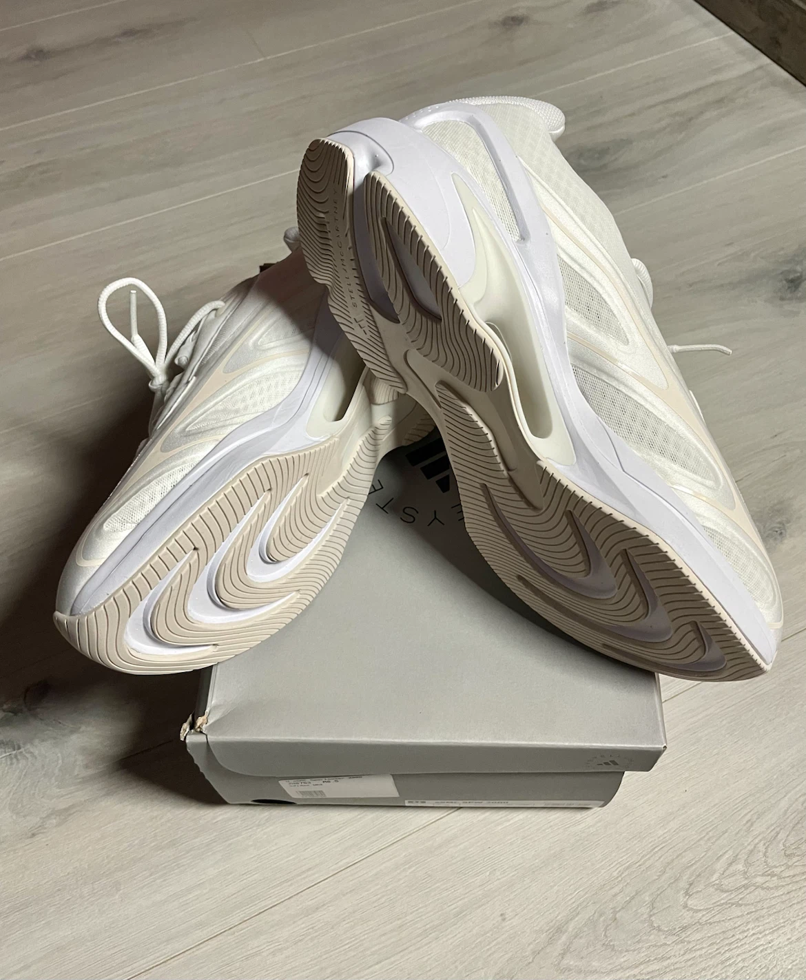 New in Box adidas by Stella McCartney SPW 2000 Sneakers Size 8.5 - photo 2