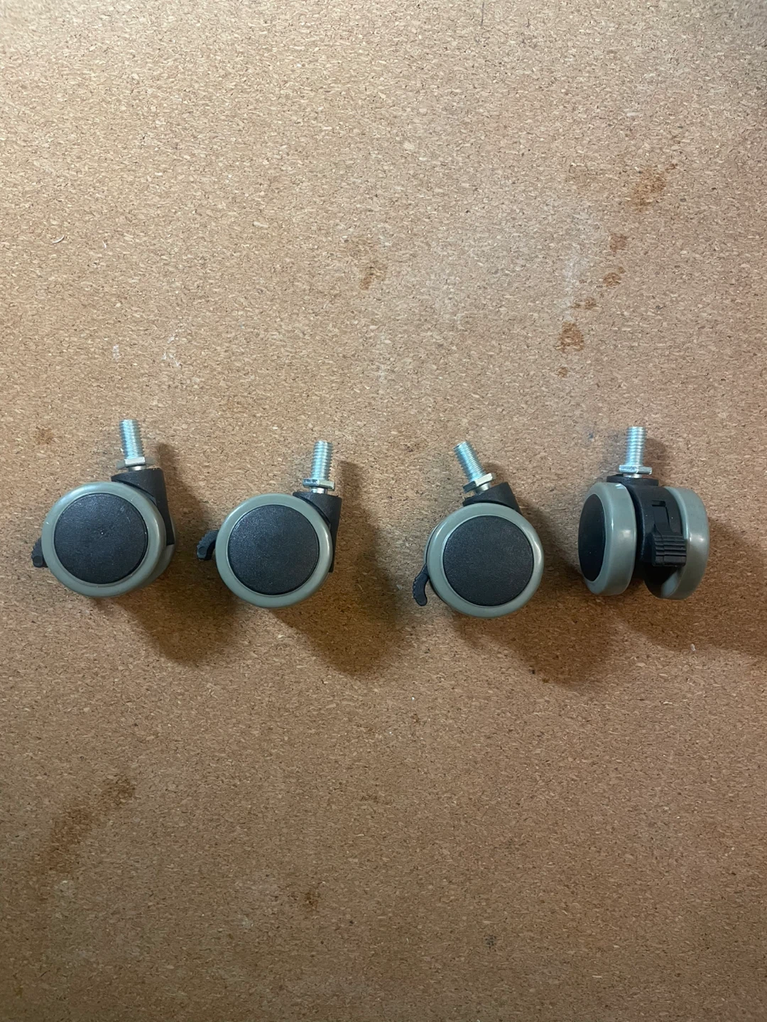 Set of 4 Threaded Stem Casters - photo 2