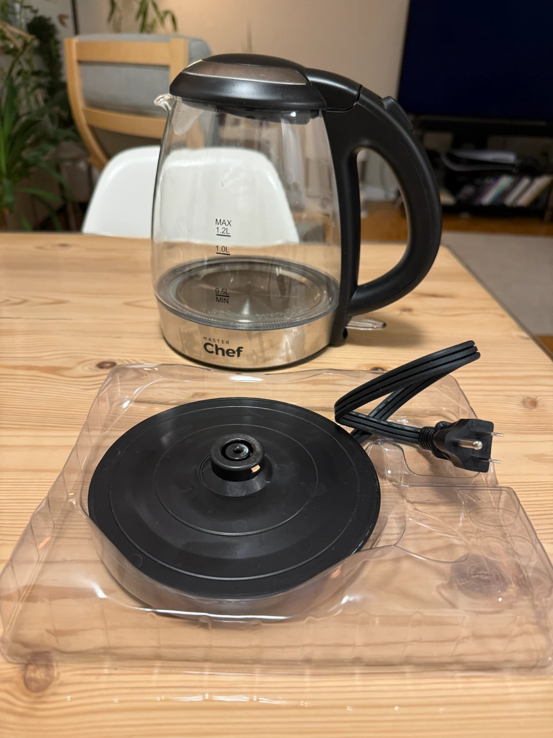 MASTER Chef 1.2L Glass Electric Kettle - Brand New - photo 2