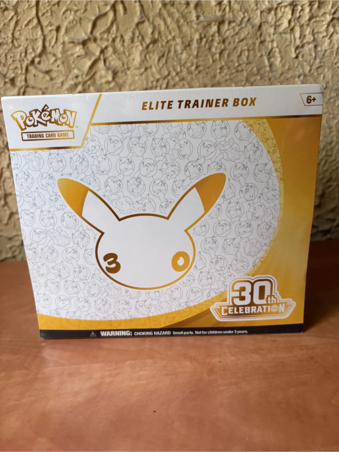 Pokemon TCG: 30th Celebration Elite Trainer Box