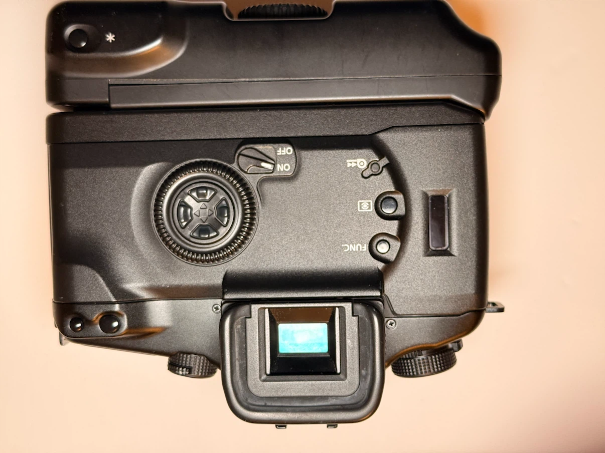 Canon EOS Elan 7E Film Camera with Battery Pack BP-300 - photo 3