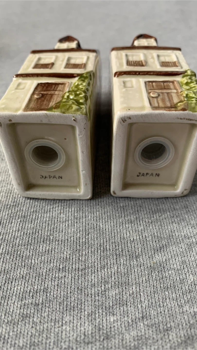 Vintage OMC Japan Town House Salt & Pepper Shakers - photo 3