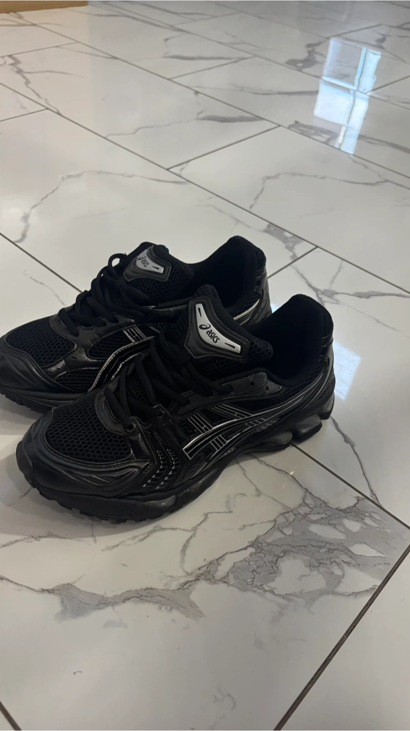 Asics Gel-Quantum Sneakers
