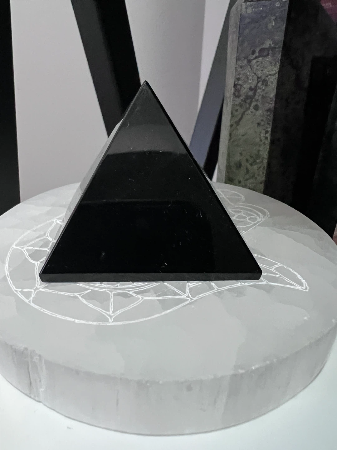 BLACK OBSIDIAN MINI PYRAMID