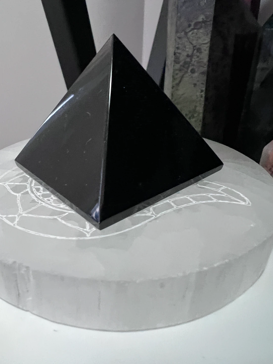 BLACK OBSIDIAN MINI PYRAMID - photo 2