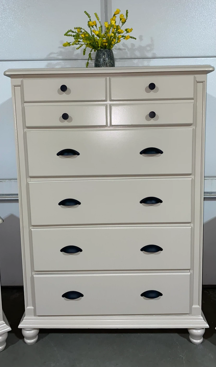 Hardwood Bedroom Set Tall Dresser & Nightstands - photo 3