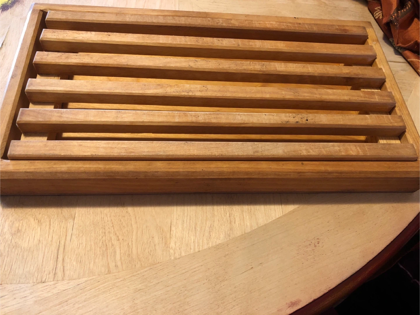 Wooden Bread Slicing Board