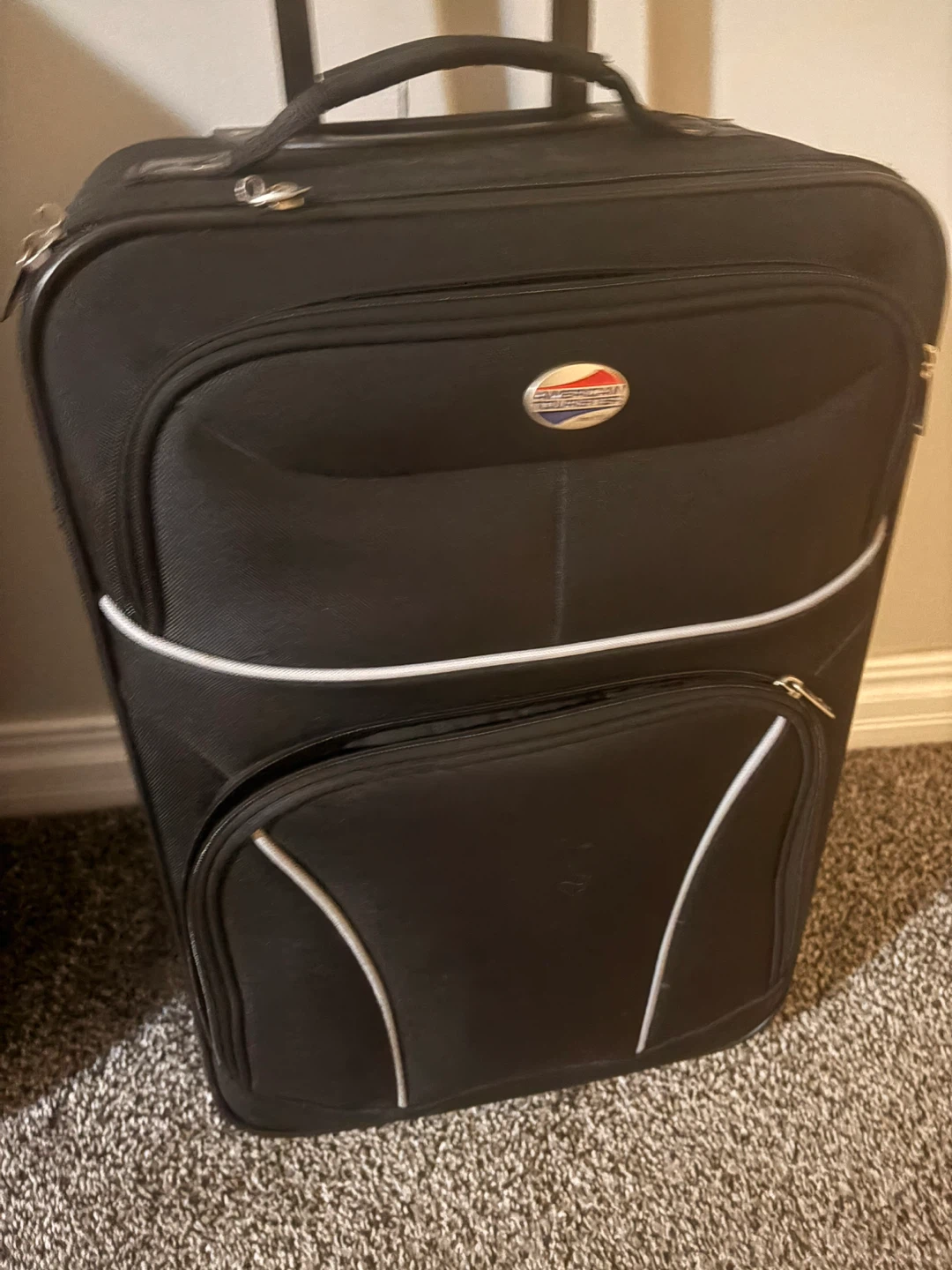 Rolling carry on