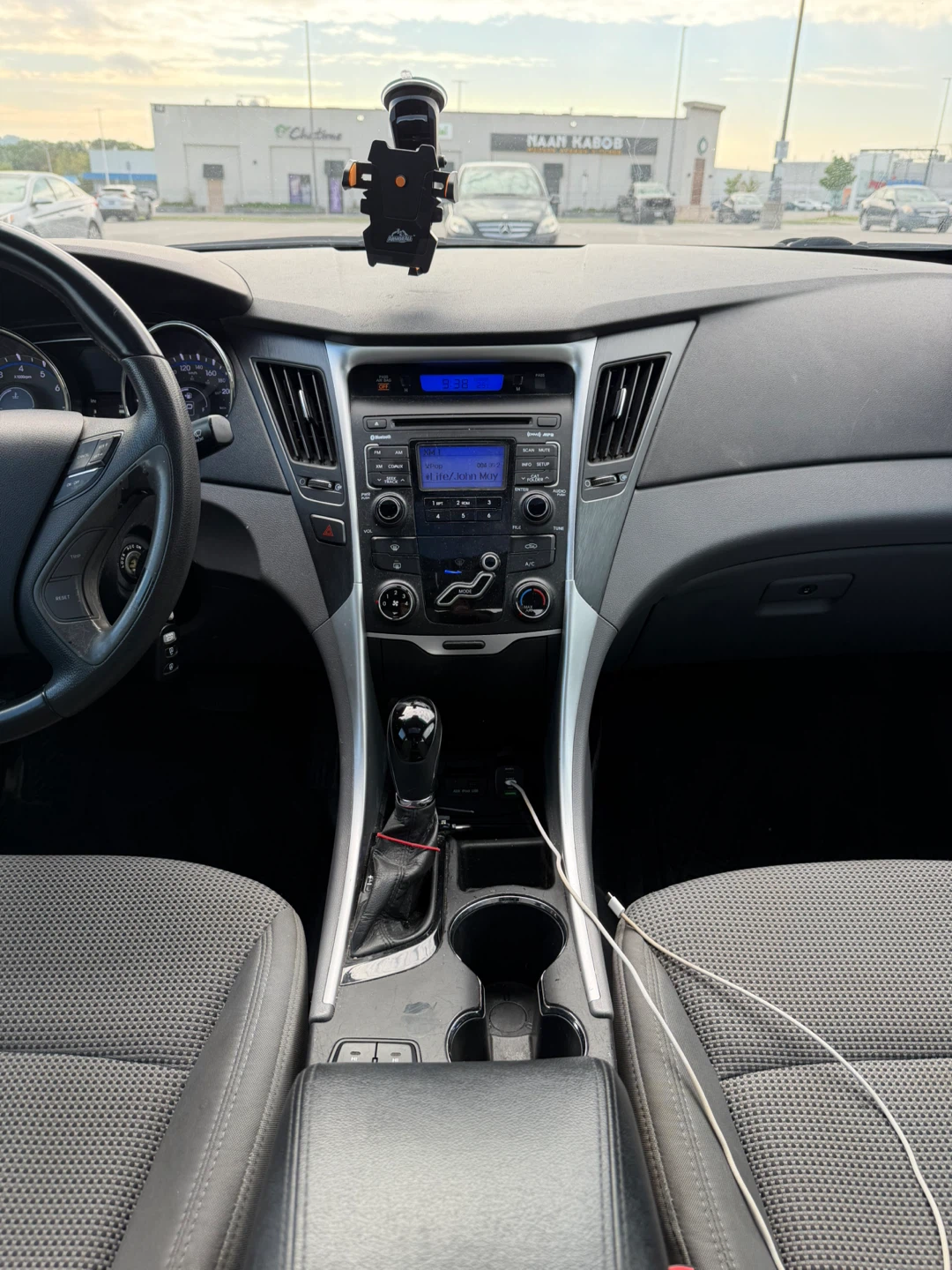Hyundai Sonata Sedan 2011 - photo 3