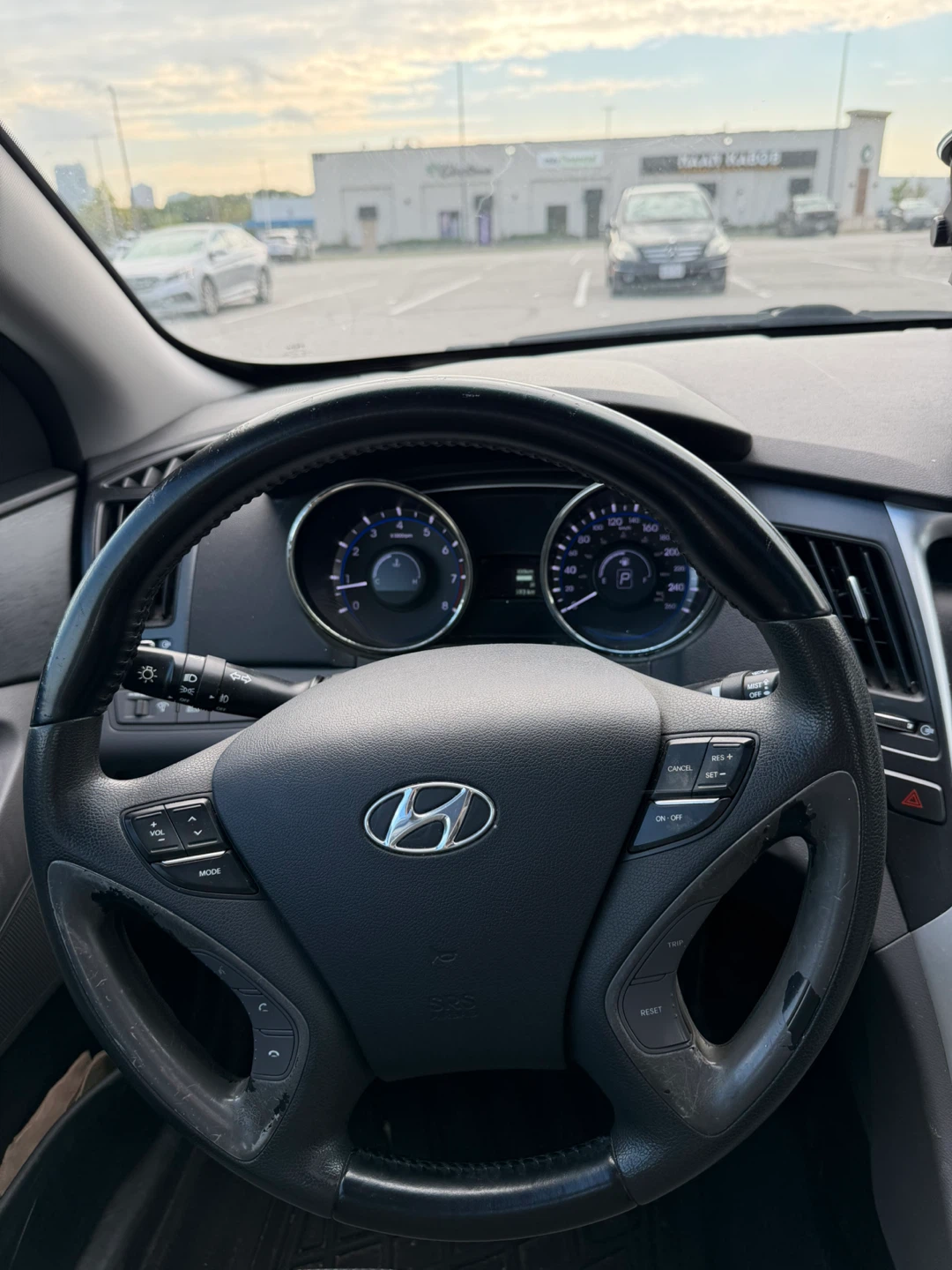 Hyundai Sonata Sedan 2011 - photo 4