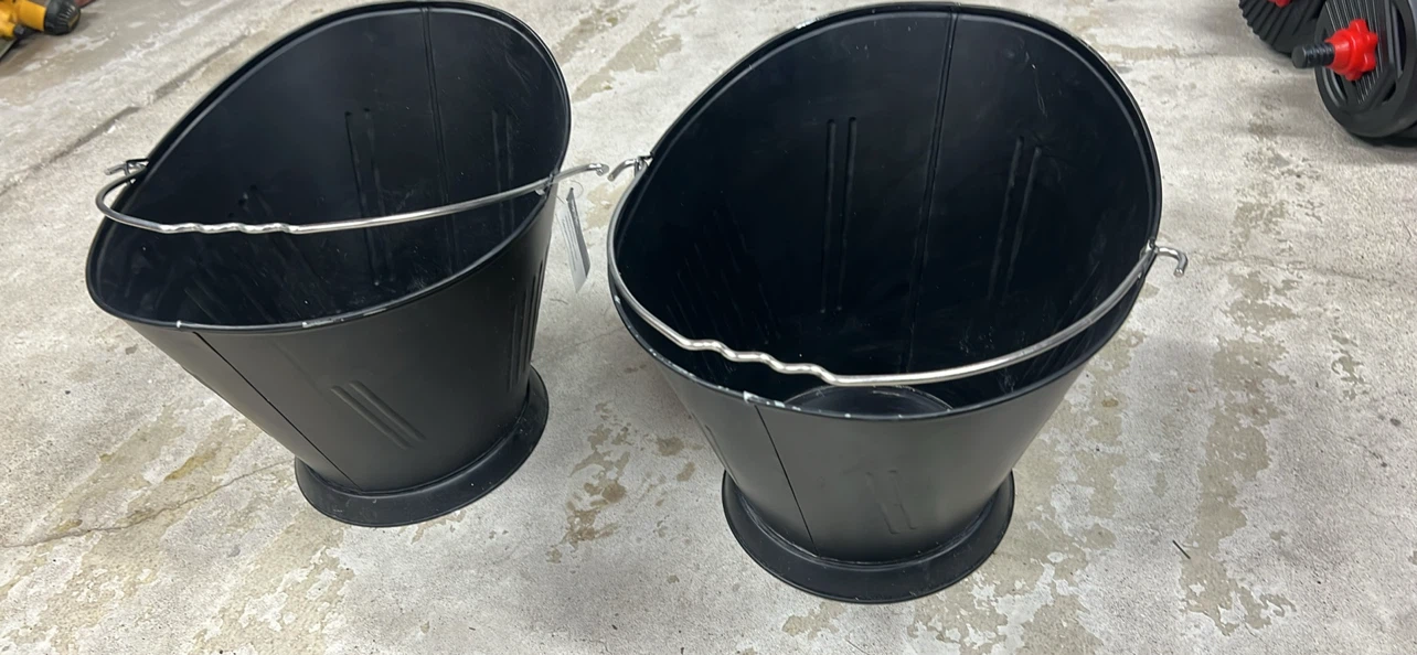 Set of Two Black Metal Buckets - photo 4