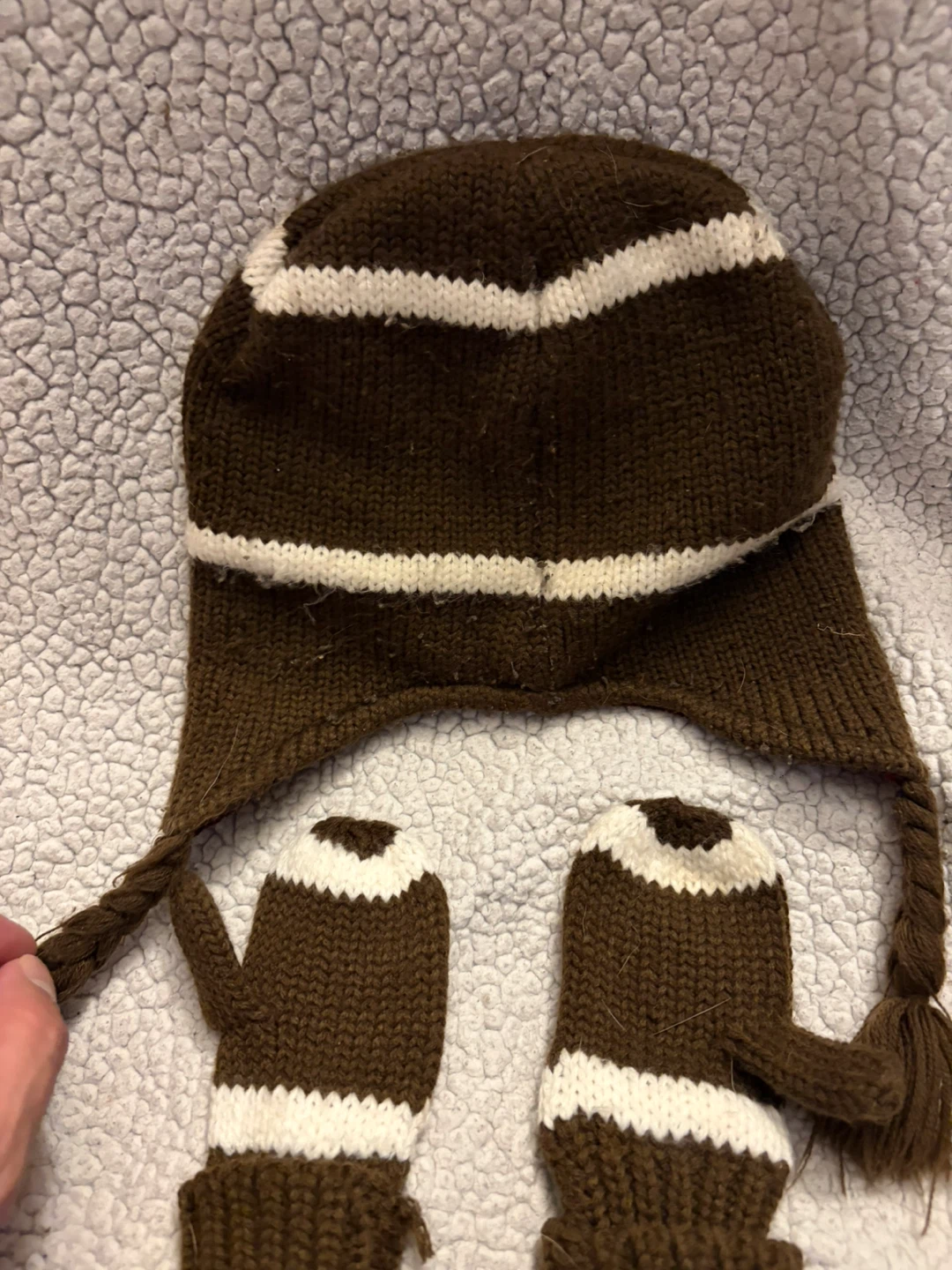 Gap Kids Football Knit Hat and Mitten Set - photo 4