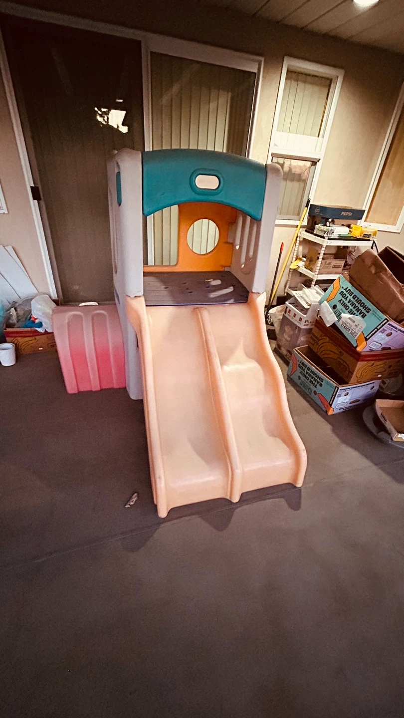 Little Tikes play centre with slide and climber - photo 2