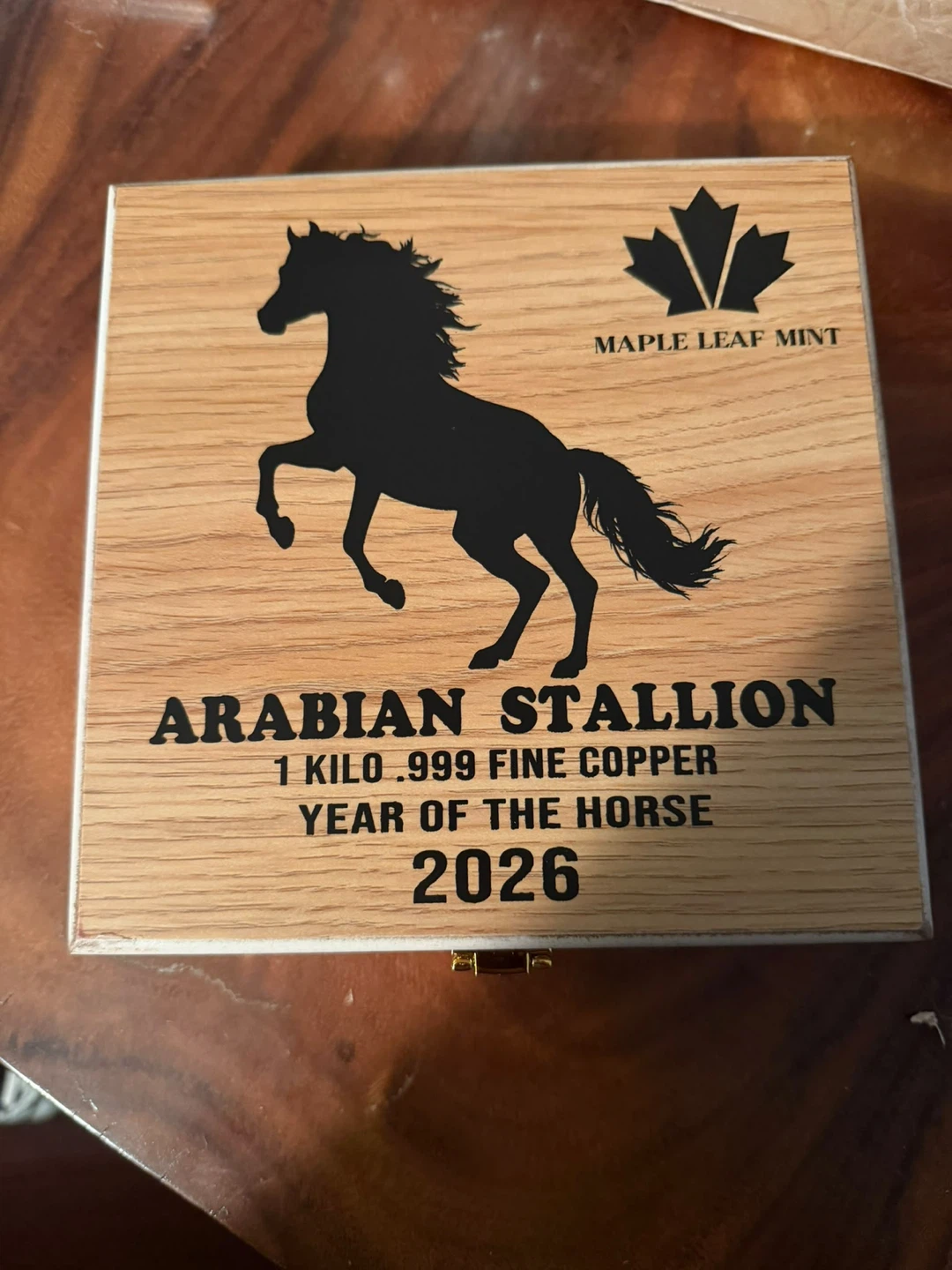 Maple Leaf Mint Arabian Stallion 1 Kilo Copper Round