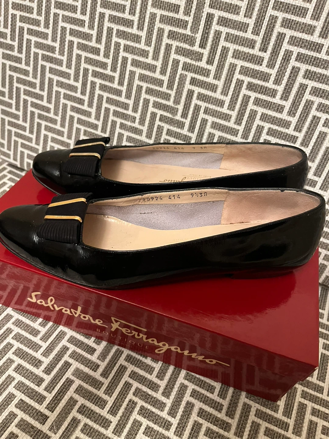 Salvatore Ferragamo Black Patent Leather Flats - photo 2